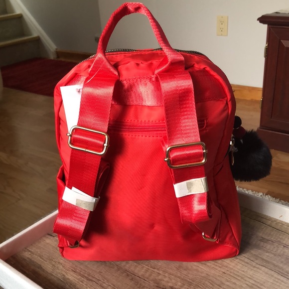 Red Backpack 🎒! - Picture 4 of 7